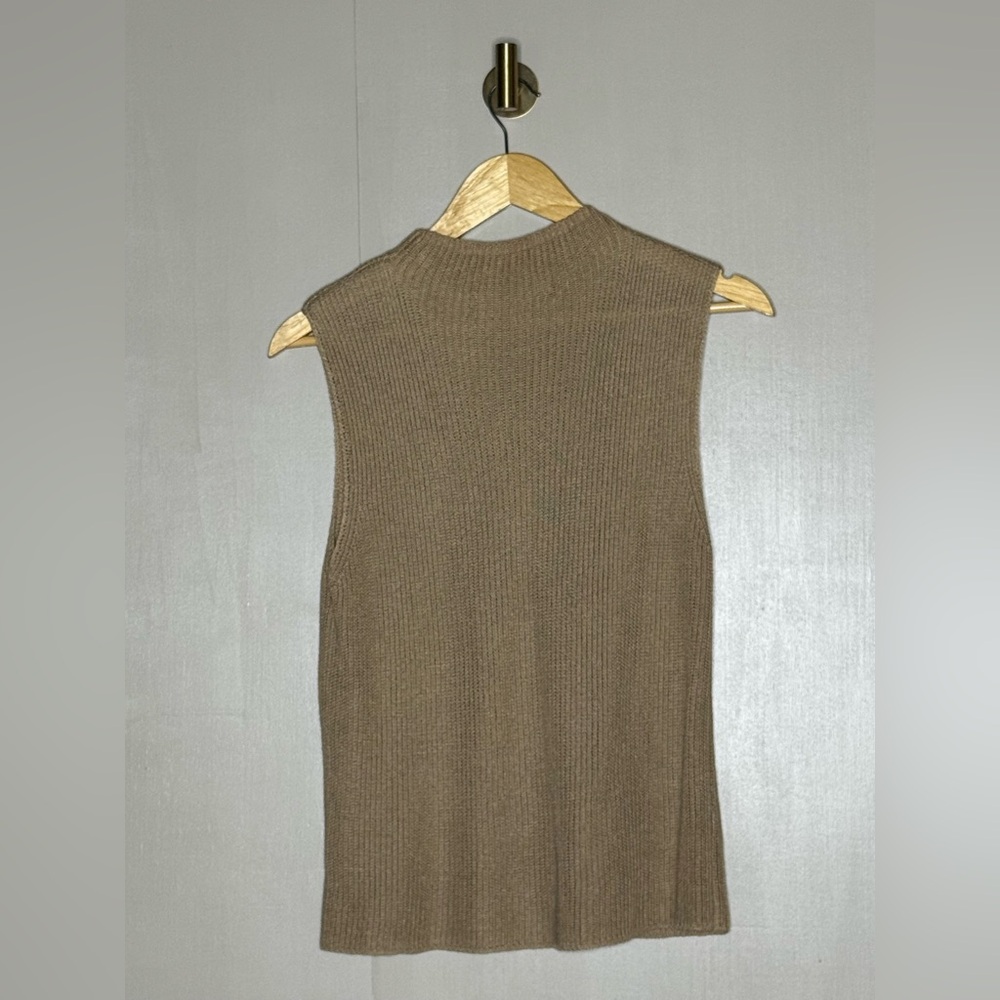 Dana Buchman Linen Silk Sleeveless Knit Top Beige Minimalist Tank Womens M - Picture 4 of 5